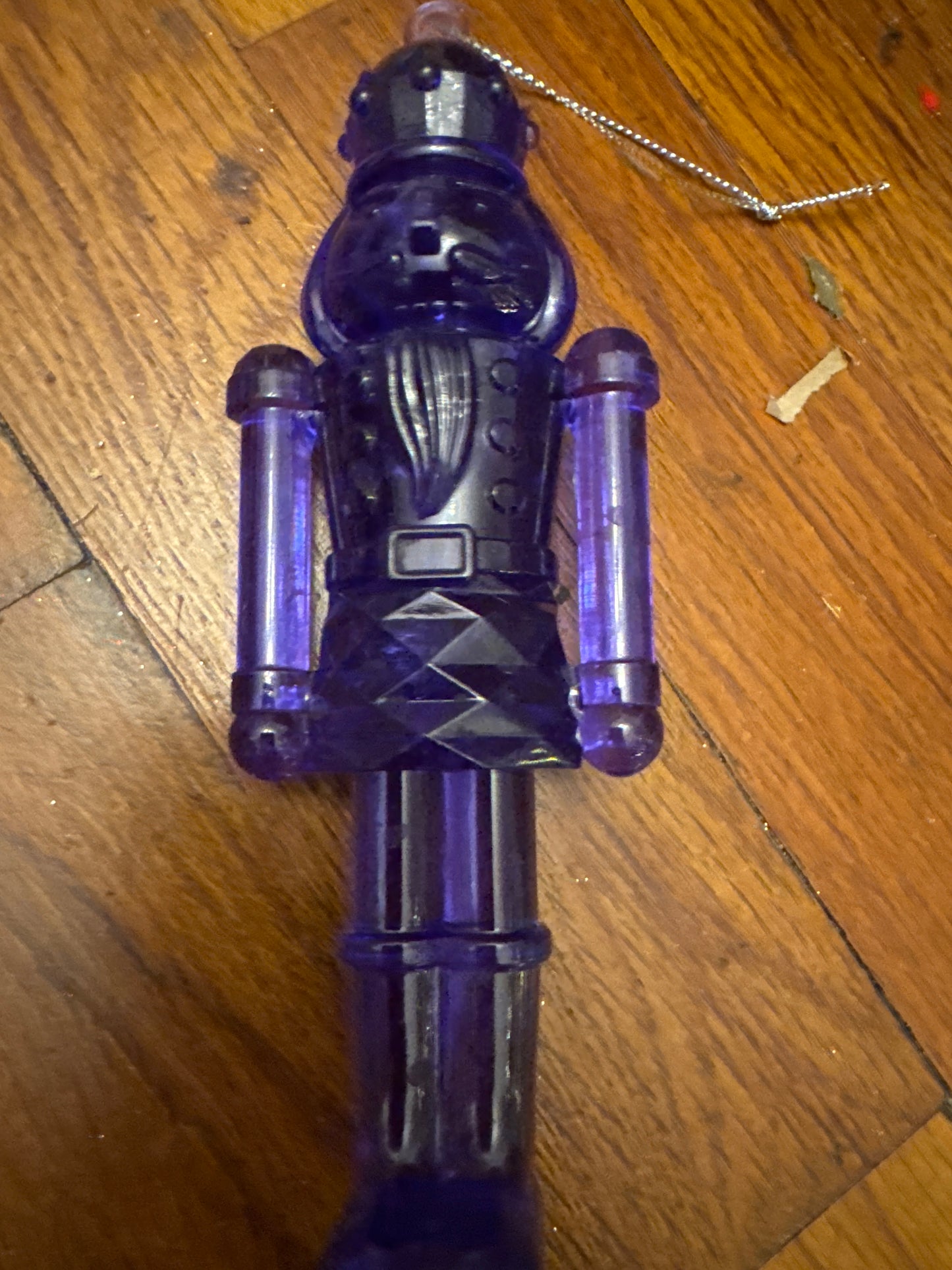 Color nutcracker