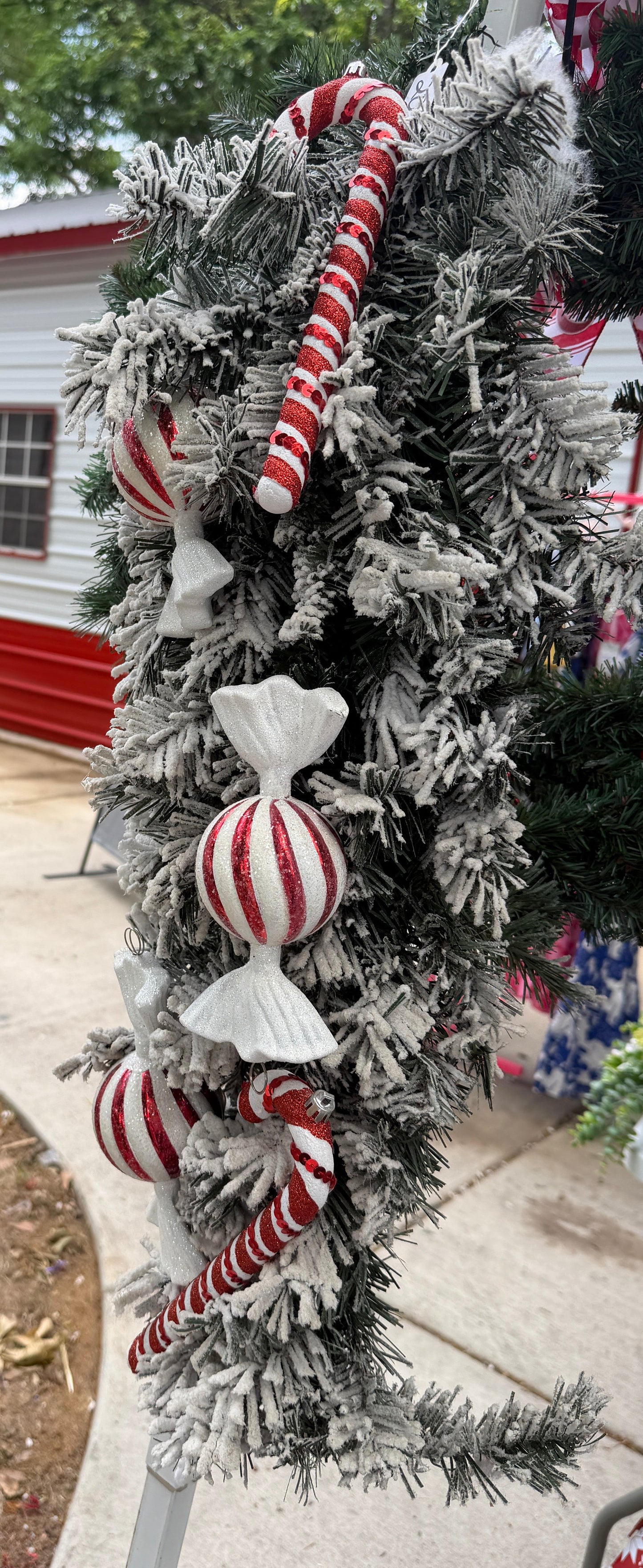 30" Flocked Teardrop Decorated Set of 2-Display