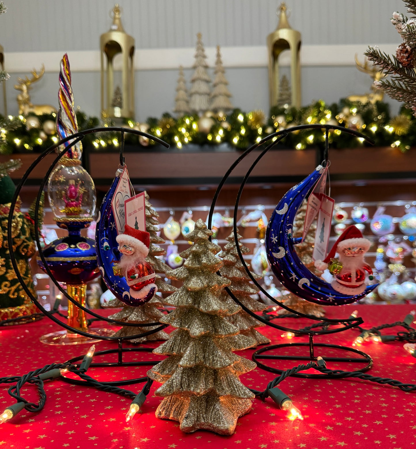 Moon Shape Ornament Stand