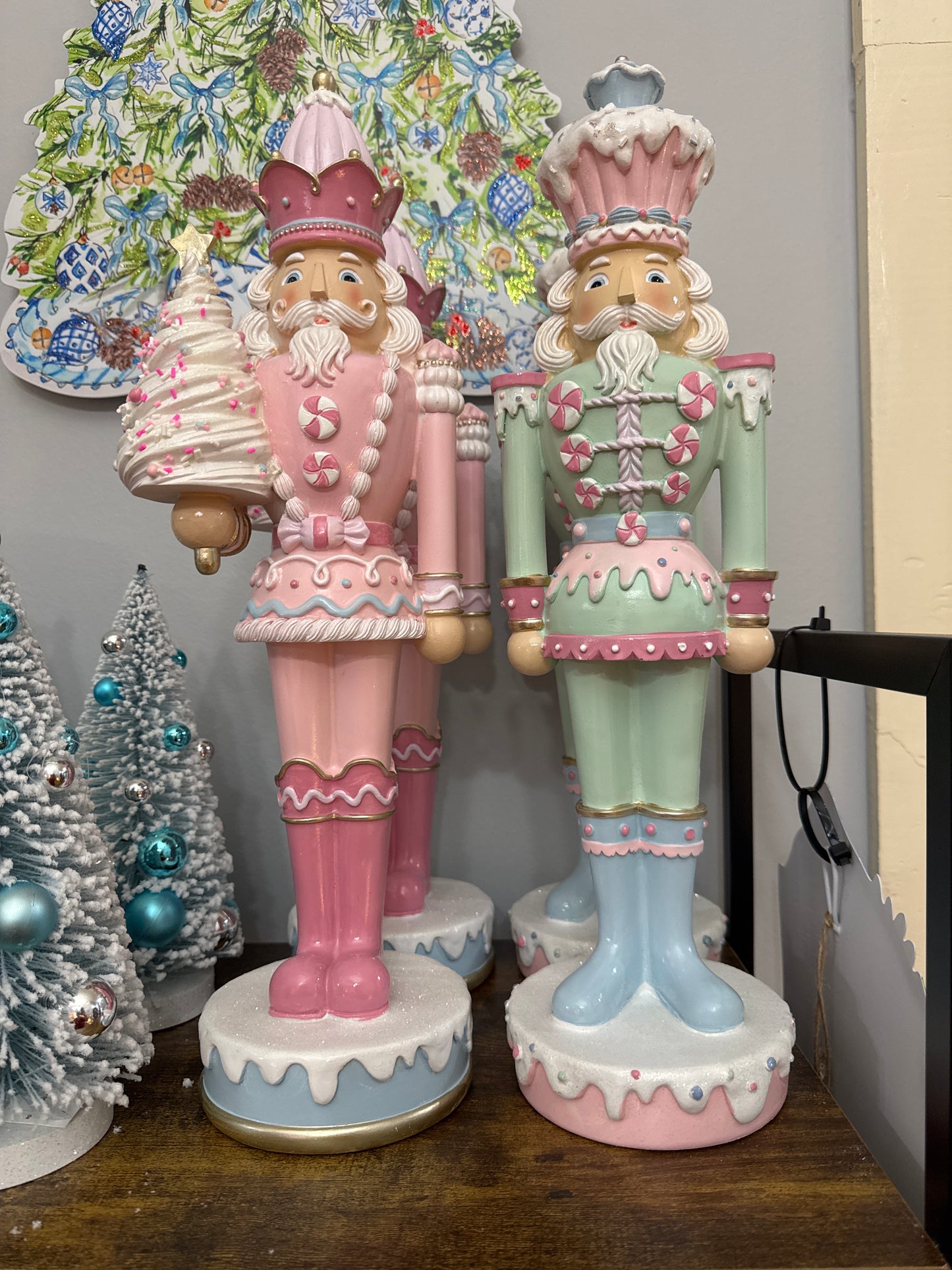 18" RESIN DESSERT TOY SOLDIER