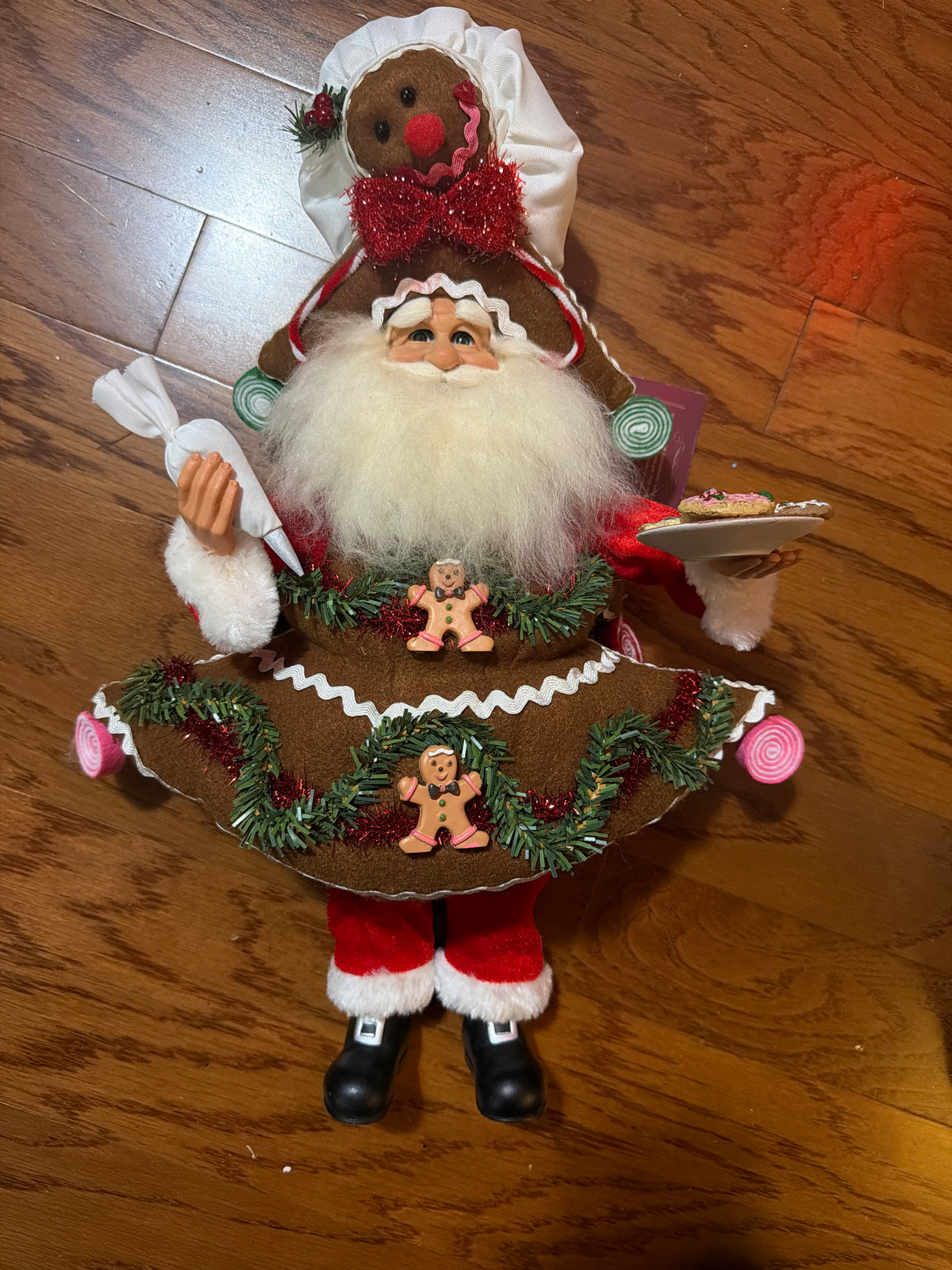Gingerbread Tree Santa