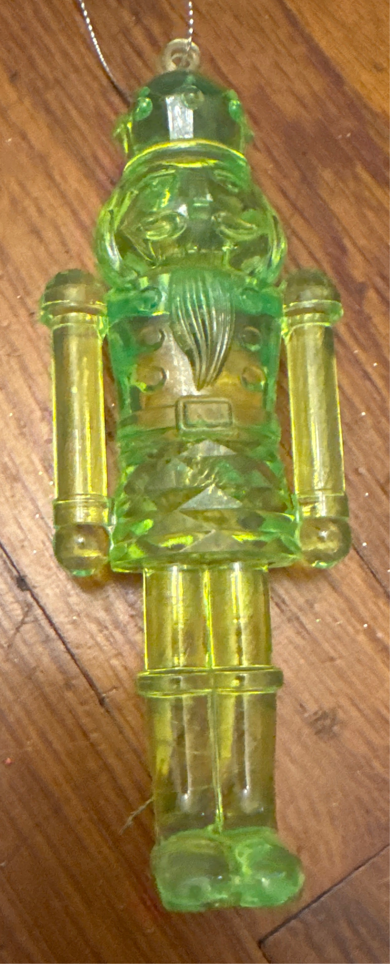 Color nutcracker