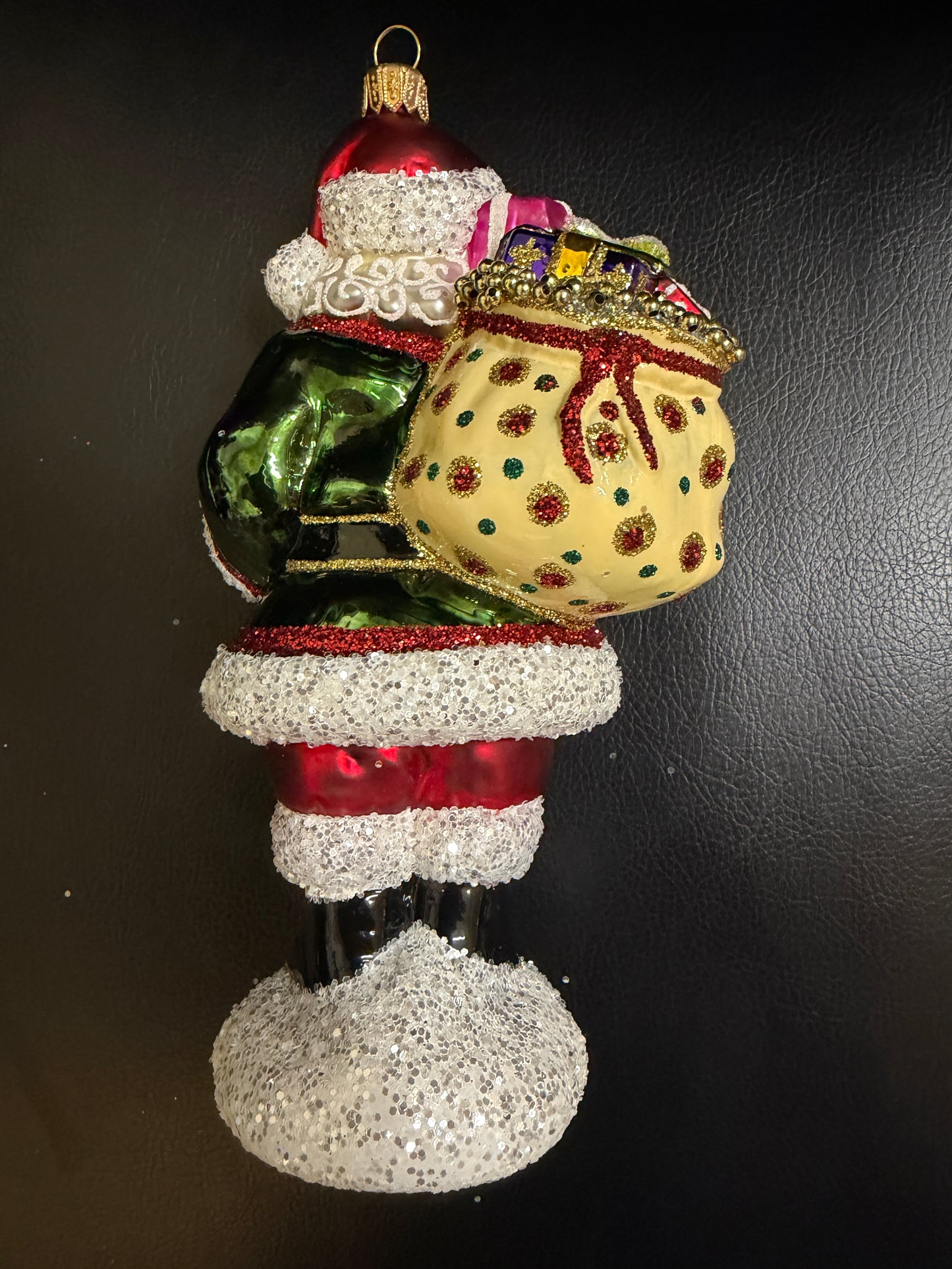 Majesty Santa