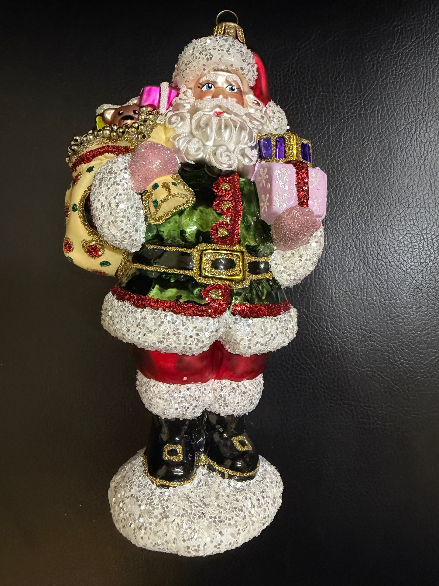 Majesty Santa