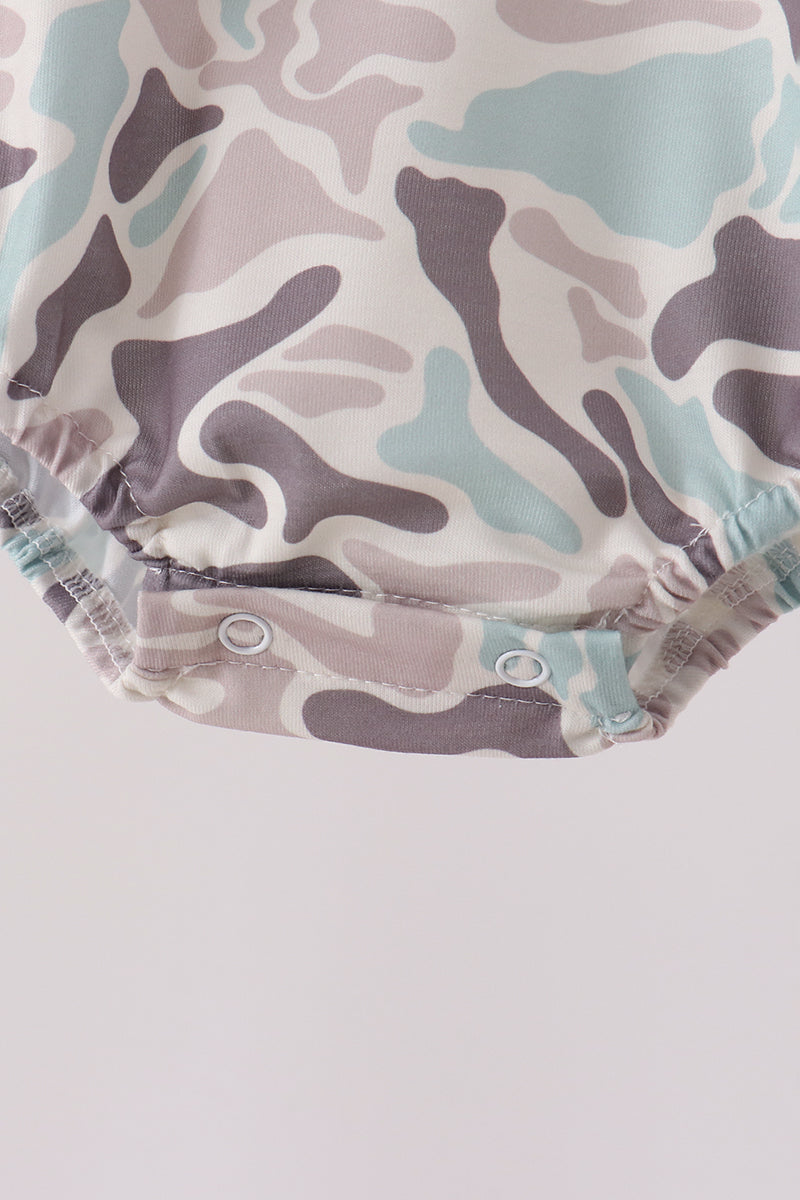 Hunting Deer Embroidery Bubble